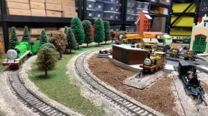 Henry & Murdoch Passenger Train Doubleheader - HO/OO Scale Bachmann & Hornby