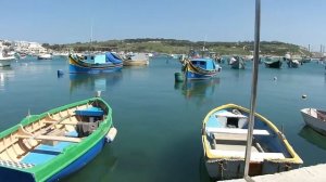 Деревня рыбаков Марсашлокк  Луццу   Мальта  Marsaxlokk Luzzu Malta