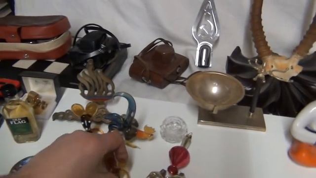 СЕРЕБРЯНАЯ ПОСУДА. РОГА САЙГАКА. ЕЛОЧНЫЕ ИГРУШКИ. ВЕЩИ КУПЛЕННЫЕ ЗА ПОСЛЕДНЮЮ НЕДЕЛЮ.