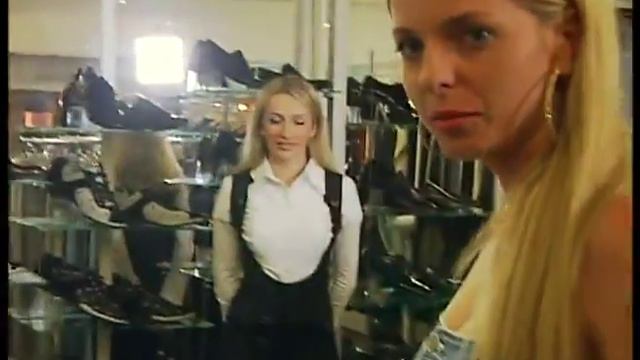 Блондинка директор смотреть онлайн