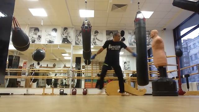 Bob -Box XL Century отработка ударов смотреть онлайн