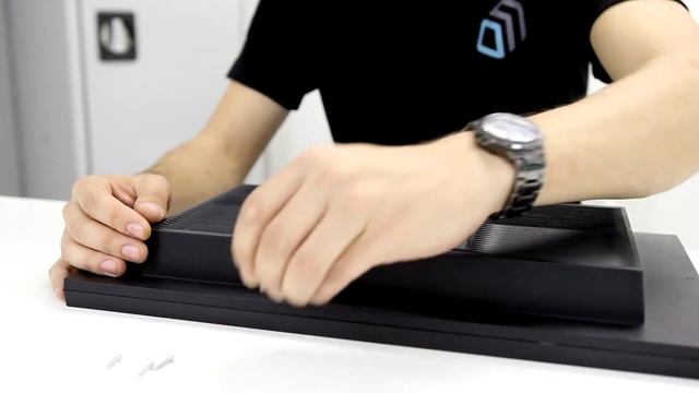 ONKRON RT1 кронштейн для телевизора 10"-32" наклонный, чёрный смотреть онлайн