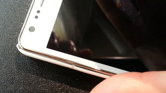 Хорошо замаскированный дефект на дисплее Samsung Galaxy S2 I9100 купленного на Aliexpress