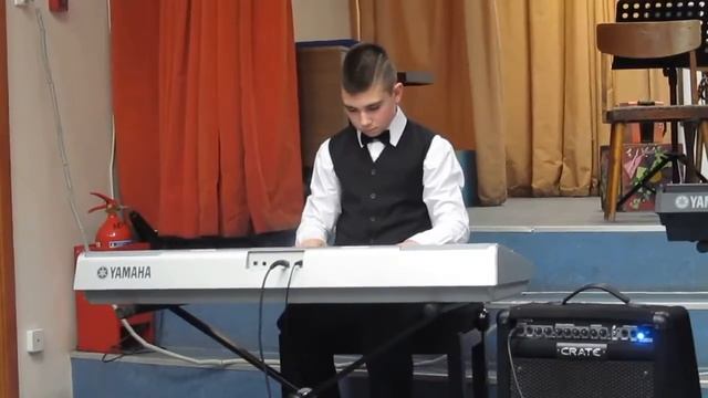 вальс из к/ф"мой ласковый и нежный зверь" Макс на синтезаторе. смотреть онлайн