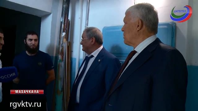 Спикер парламента Хизри Шихсаидов оценил качество капремонта многоквартирных домов Махачкалы. смотреть онлайн