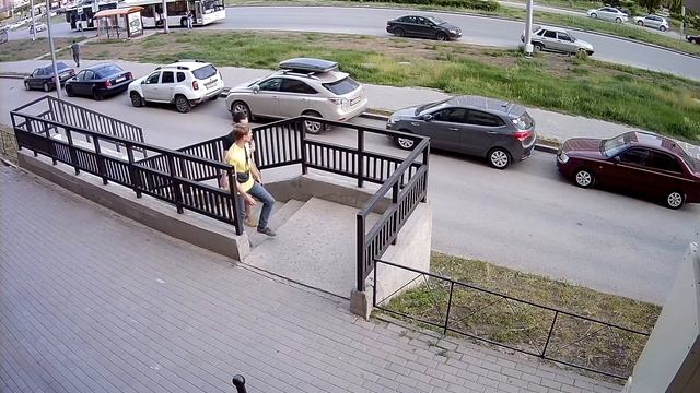 HTC500FK серия LONGSE™. AHD 5Мп. Пример видео - День (Day) смотреть онлайн