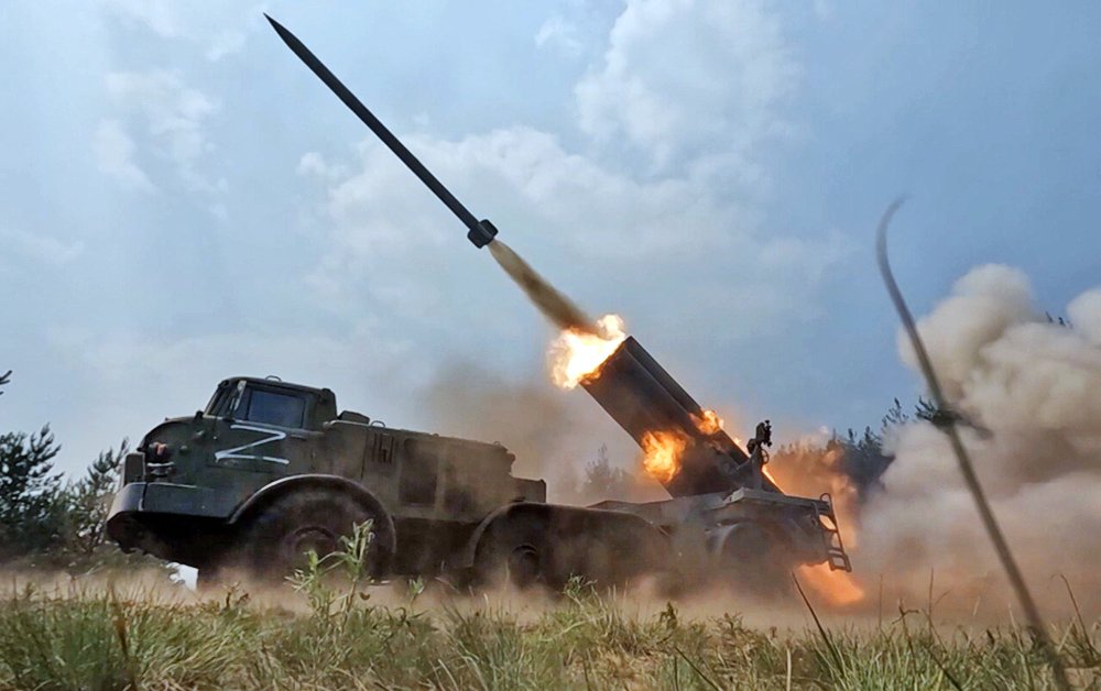 "Ураганы" бьют по командным пунктам боевиков / События на ТВЦ