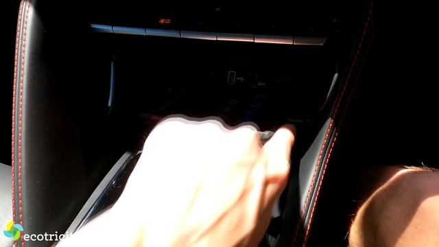 MG ZS EV Long Range - how far can it drive? смотреть онлайн