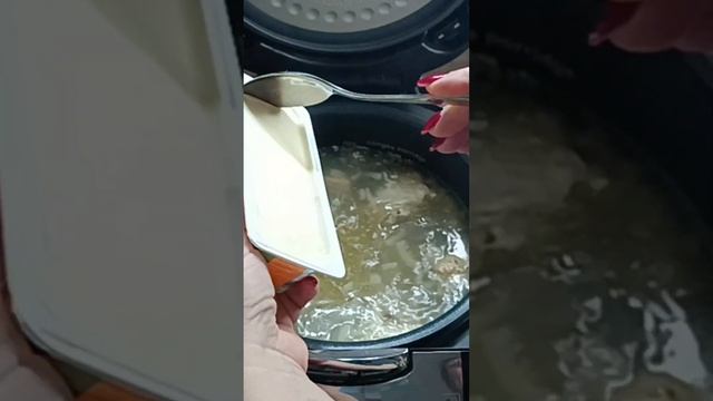 Сырный суп с брокколи в мультиварке#рецепты#суп#shorts смотреть онлайн