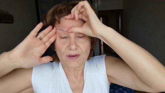 Как избавиться от морщин на лбу? Как вернуть молодость верхнему веко? смотреть онлайн
