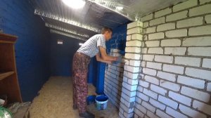 Обустройство старого сарая под мастерскую и для хранения дачного инвентаря.