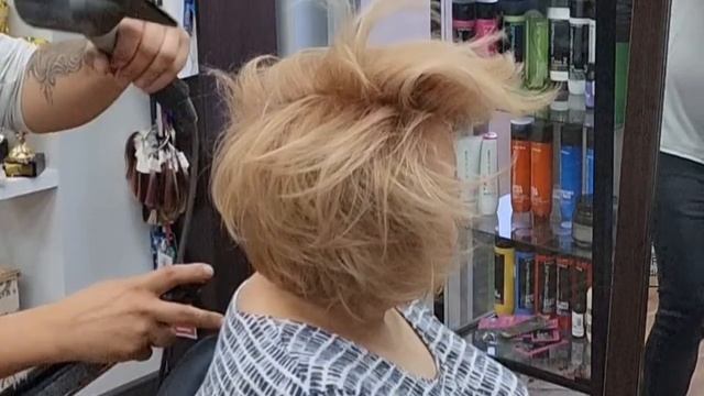 Карамельный блонд.До и после .Окрашивание с осветлением. смотреть онлайн