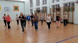 LET'S TWIST AGAIN (Line Dance by Karen Tripp)