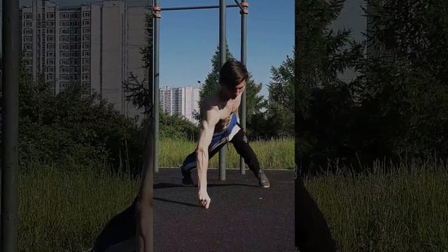 Идеальные отжимания Брюса Ли? #calisthenics #workout #training #pushups  #bruselee #armwrestling