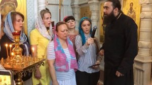 Отец Серафим (Бит-Хариби) поет в Старо-Покровском храме Ростова (10.06.2018)