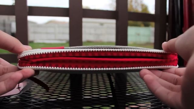 Incase Terra Sleeve For Macbook Air смотреть онлайн