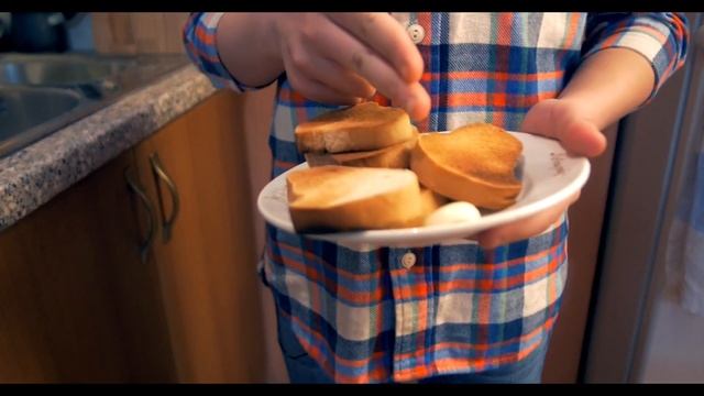 Кухня без дураков #2: Как сделать панировочные сухари смотреть онлайн