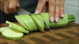 Обалденная закуска из кабачков с ветчиной и сыром. Отличное сочетание и прекрасный результат