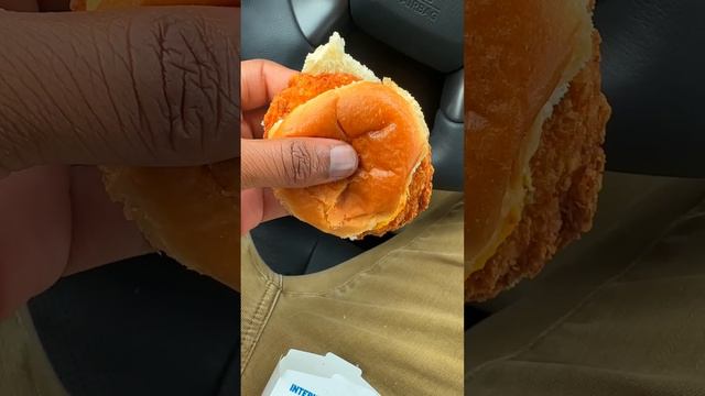 Trying White Castle.. (In Detroit MI) смотреть онлайн
