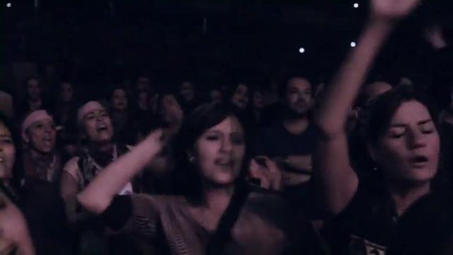 04 Desnuda Ricardo Arjona Metamorfosis En Vivo HD