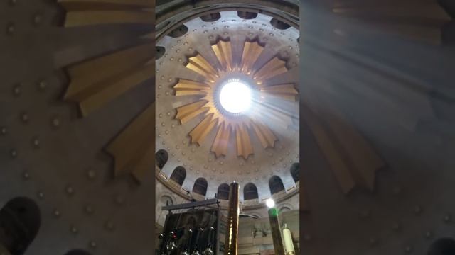 Песнопение.Храм гроба Господня. Иерусалим.