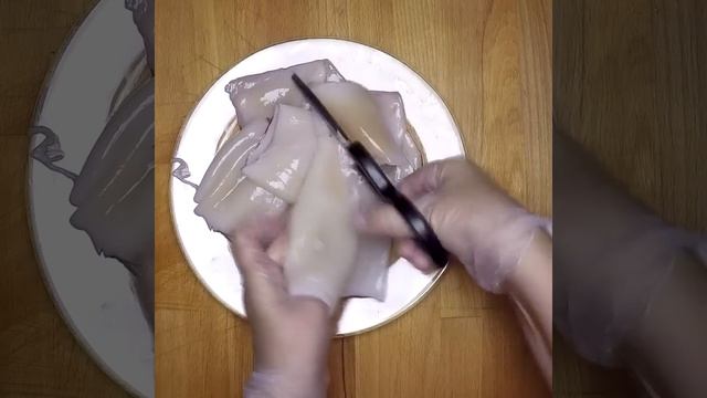 Как почистить и пожарить кальмара за 5 минут?