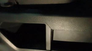 Актрос  МП 5  мотор отопителя. снятие вещевого ящика.