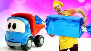 Учимся делать сладости! Веселая школа с Кириллом — Развивающее видео для детей про машинки