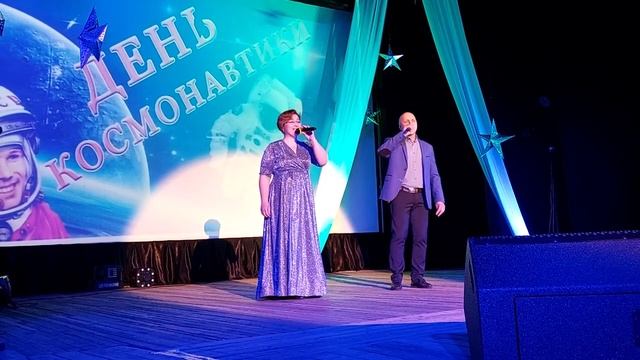 Песня "Мне приснился шум дождя" исп. Е.Сычёва и С.Кора смотреть онлайн