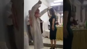 Араб проехал на свадьбу чтобы увидеть даргинскую певицу Азарину