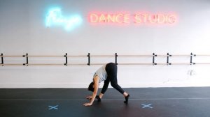 How To Get Flexible Legs- Stretch Routine