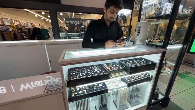 ?LIVE in LAS VEGAS ?PREMIUM OUTLETS ? “New Fitt” смотреть онлайн