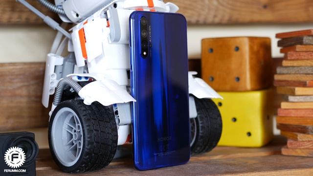 Опыт использования Honor 20 - это не Pro, конечно, но "съедобно". Главные плюсы и минусы Honor 20 смотреть онлайн