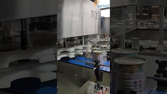 Автоматическая высокоскоростная машина для запечатывания жестяных банок с двойной головкой смотреть онлайн