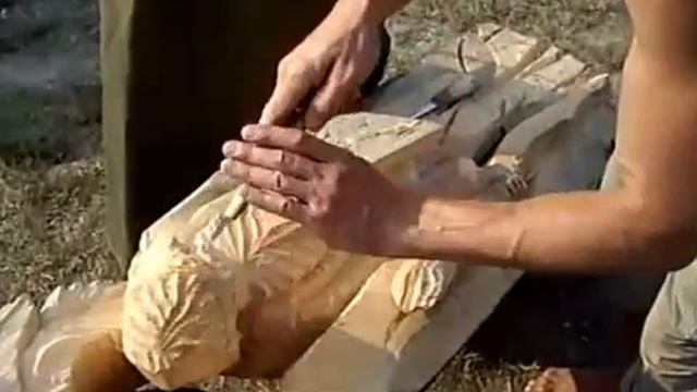 Николай Гетьман испытывает японский ремесленный нож для резьбы по дереву смотреть онлайн