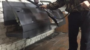 Покраска дверей ВАЗ в гараже.