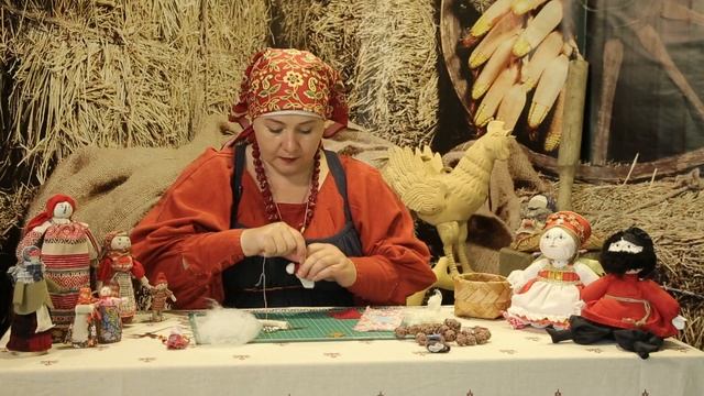 «Ручная работа». Текстильные бусы и куколка Радостейка смотреть онлайн