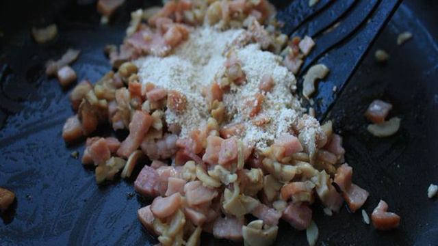 Фаршированные шампиньоны