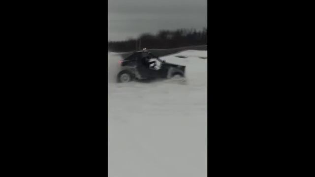 Грязевые колеса по снегу, с цепями и без цепей!!! смотреть онлайн