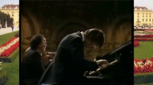 Christian Zacharias - W.A. Mozart  Piano Concerto No.8 in C Minor