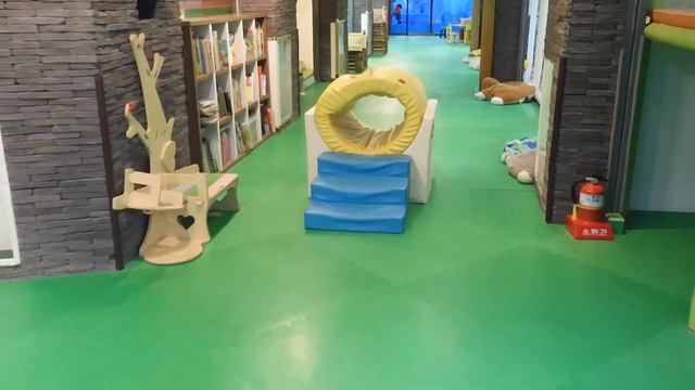 Nico at Azidong Theme Park / Indoor Playground with Nursery Rhymes / 키즈카페 / Planet Nico смотреть онлайн