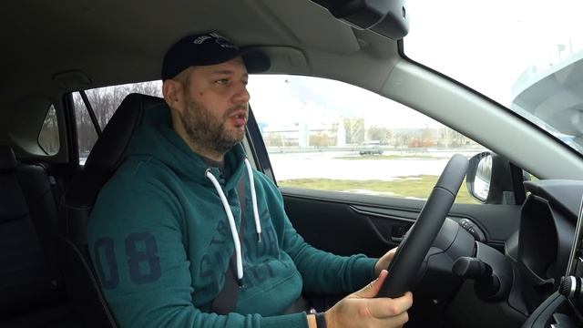 Бензин или гибрид? Toyota RAV-4 Hybrid 2.5 vs RAV-4 2.0 AWD 2019 смотреть онлайн