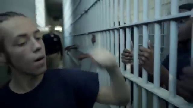 Пацан в тюрьму попал. Пацан в тюрьму попал. Джо коул 2012. Пацан в тюрьму попал. Чакельбан галлагер.