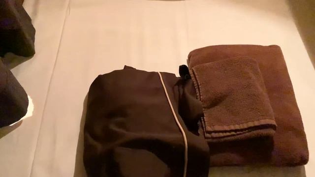 Cheap and Luxurious capsule hotel in Japan 😴 安くて素敵なカプセルホテル in 東京 смотреть онлайн