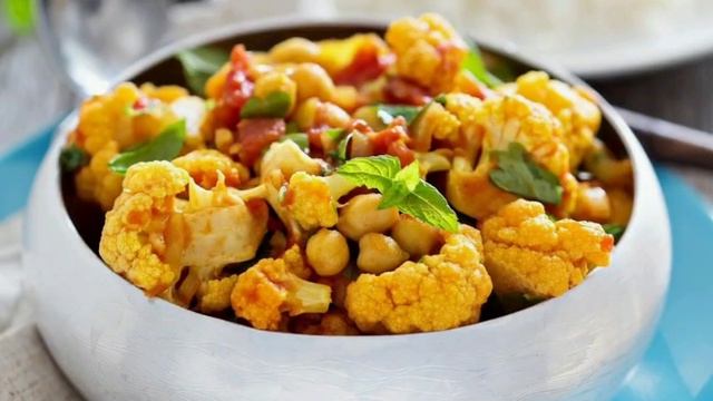 Нут с цвeтной кaпустой рецепт приготування в описах смотреть онлайн