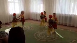 Русский народный танец "Ой, как ты мне нравишься" ко Дню дошкольного работника, группа №10