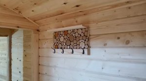 Красивая вешалка в баню из спилов деревьев своими руками // Бани Глушакова