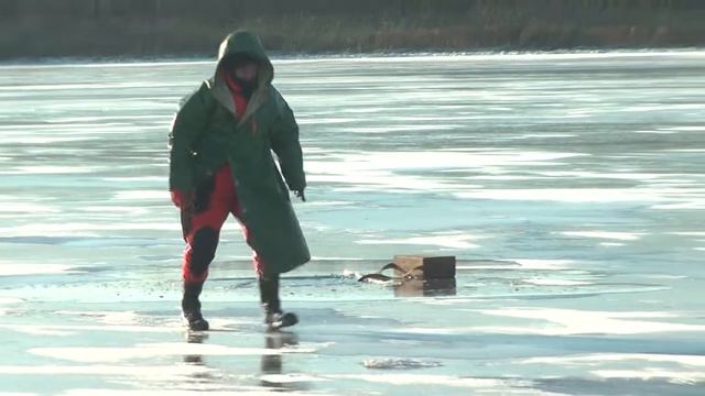Как спастись, если вы провалились под лёд. Советы от начальника АСГ г.Волжск смотреть онлайн