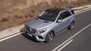 2017 Toyota Highlander vs 2016 Mercedes GLE