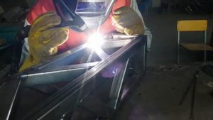 Сварка небольшой металлоконструкции